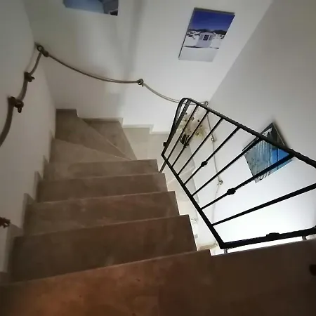 Seaside Residence, Villa Guel, Denize Sifir, 3 Yatak Odali , 6 Kisilik ,Triplex Site Icerisinde Havuzlu Villa