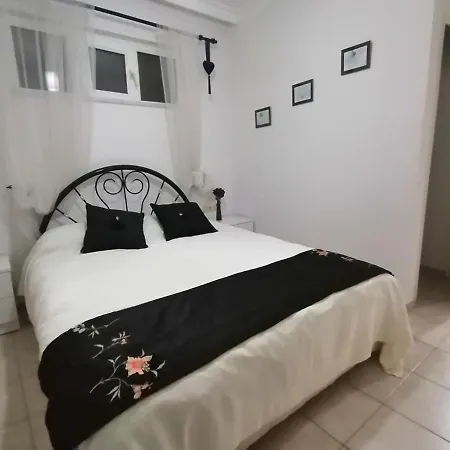 Villa Seaside Residence, Villa Guel, Denize Sifir, 3 Yatak Odali , 6 Kisilik ,Triplex Site Icerisinde Havuzlu Villa Fethiye