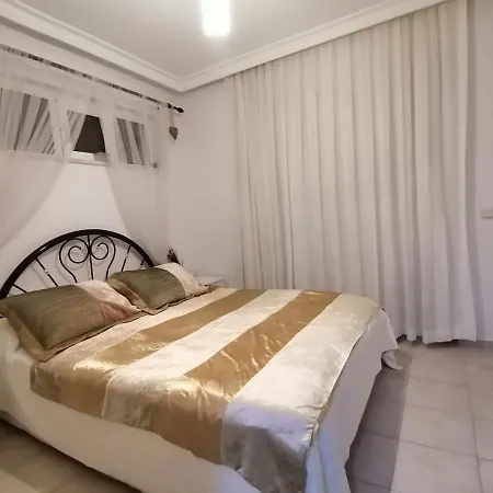 فيلة Seaside Residence, Villa Guel, Denize Sifir, 3 Yatak Odali , 6 Kisilik ,Triplex Site Icerisinde Havuzlu Villa فتحية