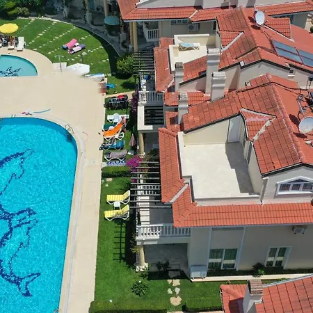 فيلة Seaside Residence, Villa Guel, Denize Sifir, 3 Yatak Odali , 6 Kisilik ,Triplex Site Icerisinde Havuzlu Villa *