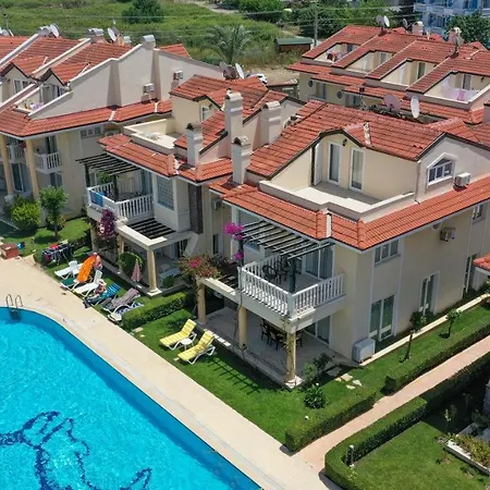 Seaside Residence, Villa Guel, Denize Sifir, 3 Yatak Odali , 6 Kisilik ,Triplex Site Icerisinde Havuzlu Villa فيلة *