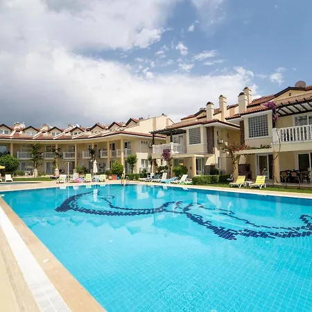 فيلة Seaside Residence, Villa Guel, Denize Sifir, 3 Yatak Odali , 6 Kisilik ,Triplex Site Icerisinde Havuzlu Villa فتحية