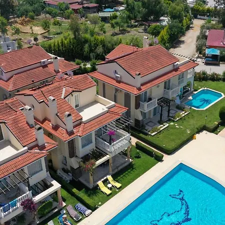 فيلة Seaside Residence, Villa Guel, Denize Sifir, 3 Yatak Odali , 6 Kisilik ,Triplex Site Icerisinde Havuzlu Villa فتحية